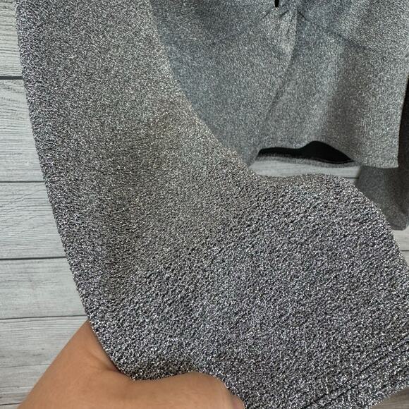 H&M Plus Size Silver Metallic Twist Front Long Sleeve Top Size 3XL - Picture 4 of 8